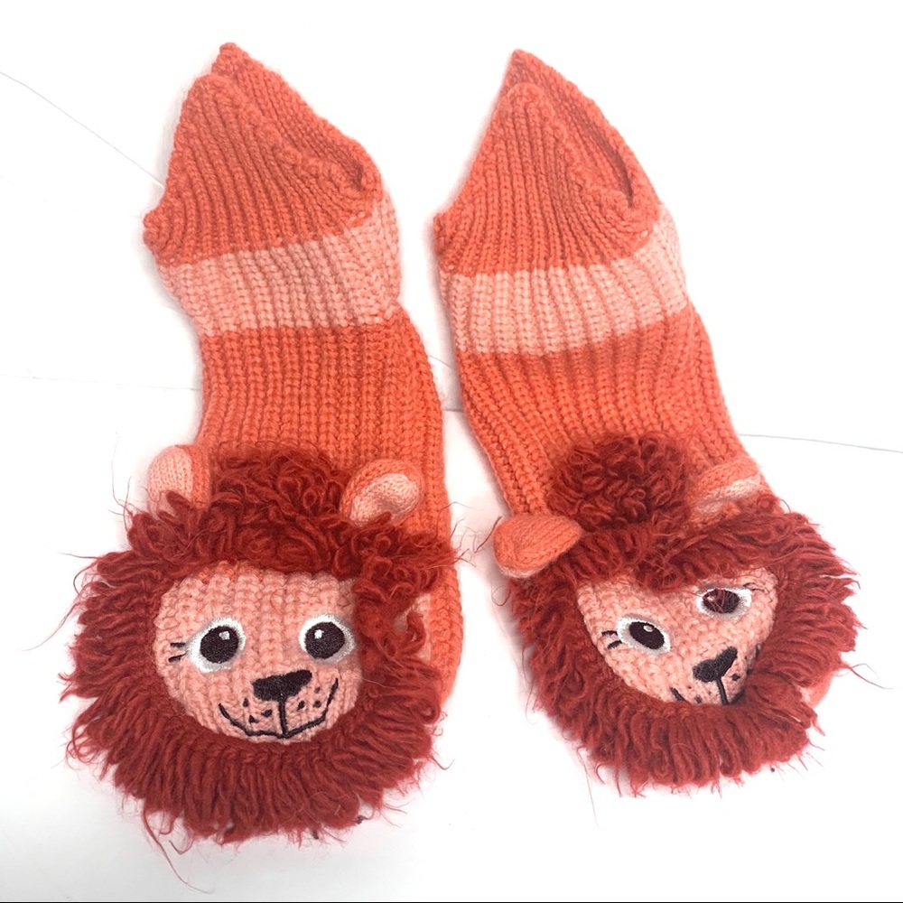 Knitted Lion Slipper Socks. Non slip